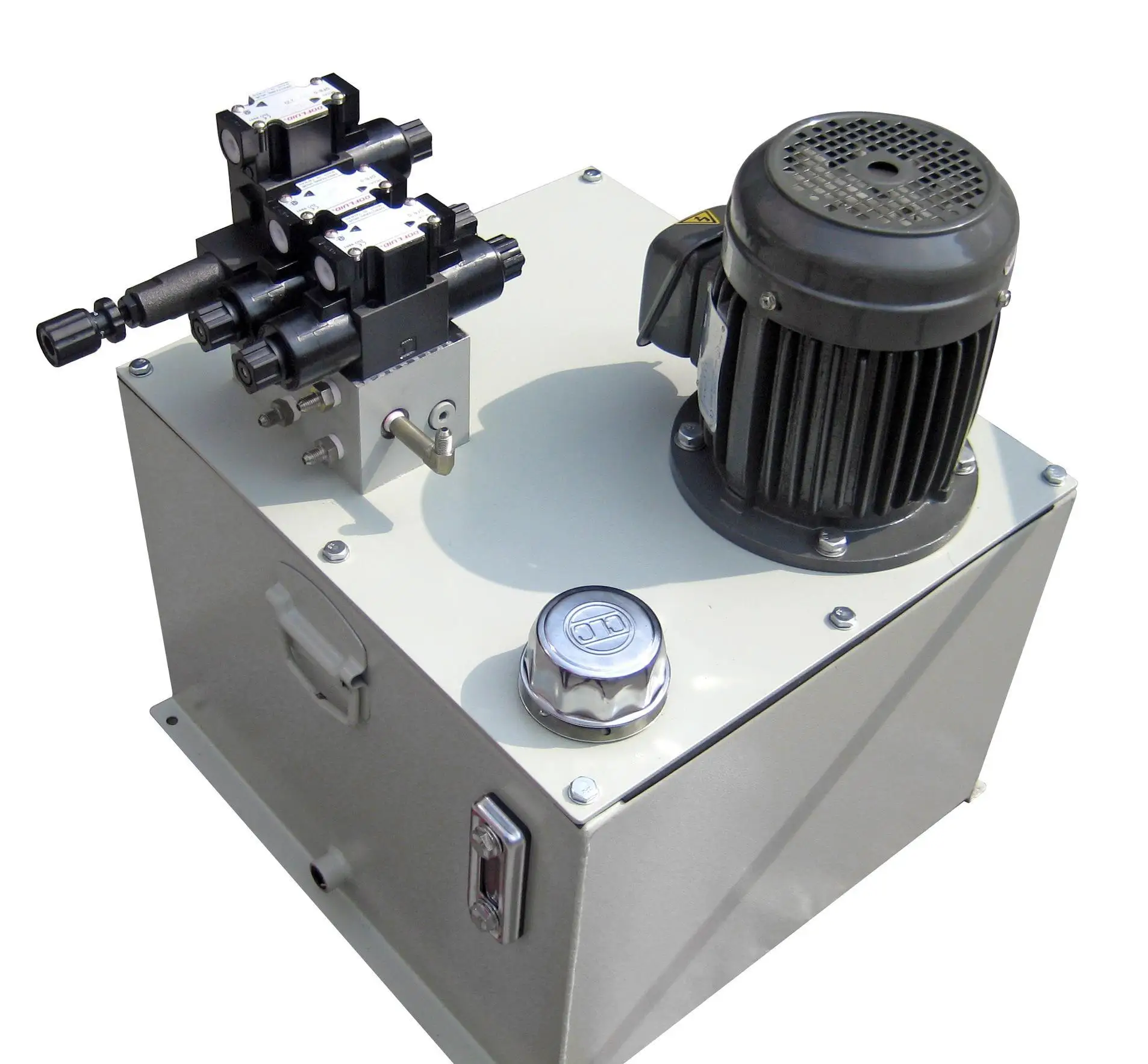 15 at gücünə malik hidravlik güc qurğusu